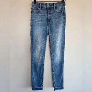 Aritzia Denim Forum Lola High Rise Skinny Crop Size 26